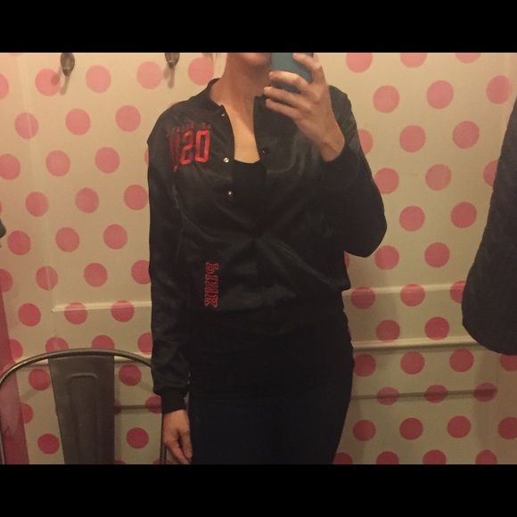 RARE. Sold Out.Ohio state bomber jacket VS pink XS - Picture 6 of 8